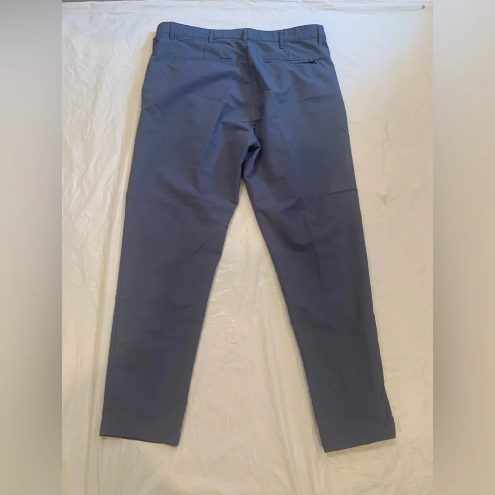 Banana Republic Grey Nylon Men’s Pants Size 36x30